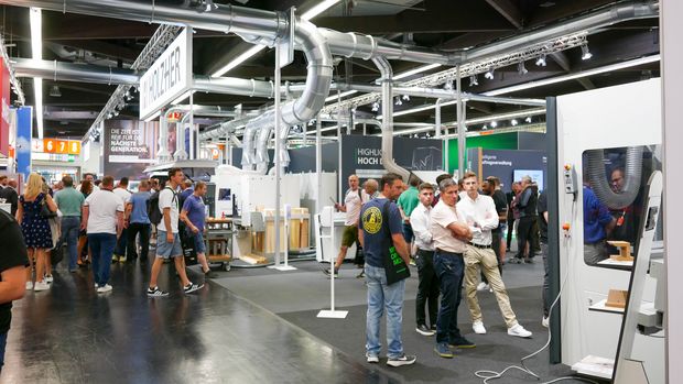 Sur le stand WEINIG pendant le salon Holz-Handwerk 2022 – 1 