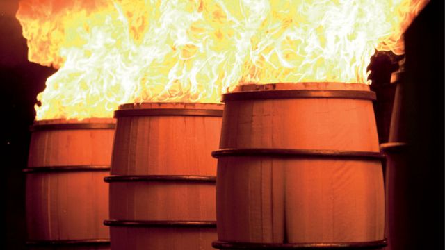 Großes Geheimnis: Wie werden Mais, Weizen, Gerstenmalz und Wasser zum leckeren Jack Daniel’s? Großes Geheimnis: Wie werden Mais, Weizen, Gerstenmalz und Wasser zum leckeren Jack Daniel’s?